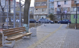 În cartierul Telecentru a fost amenajat un spațiu inclusiv pentru persoanele cu dizabilităţi de vedere FOTO