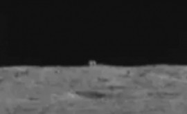 Roverul chinez Yutu 2 a descoperit o cabană misterioasă pe Lună