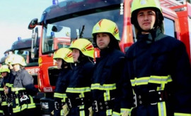 Пожарные и спасательные службы будут дежурить в новогоднюю ночь