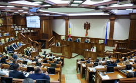 Сколько денег потратили депутаты парламента Молдовы на командировки