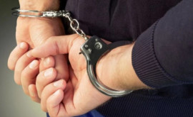 Прокуроры предъявили обвинения трем задержанным по делу примэрии Дурлешт