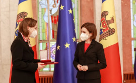 Санду наградила Орденом Почета посла Германии в Молдове