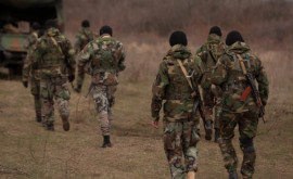 Doi soldați moldoveni au dezertat din armată