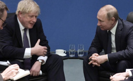 В Кремле сообщили о переносе переговоров Путина и Джонсона