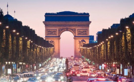 Parisul instalează primele sale radare de zgomot în încercarea de a reduce poluarea fonică