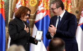 Jonny Depp decorat de președintele Serbiei