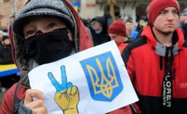 Polonia Manifestaţie la Varşovia împotriva unei posibile agresiuni a Rusiei în Ucraina
