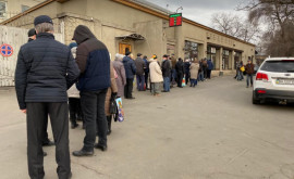 Băncile rusești luate cu asalt