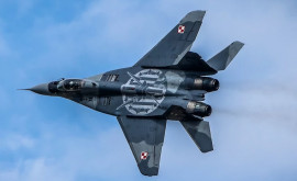 Polonia dezminte relatările din presă precum că ar intenţiona să trimită avioane militare Ucrainei