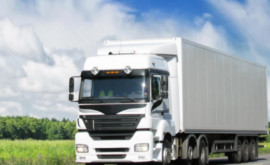 Transportatorilor moldoveni li se permite tranzitarea Ungariei și Letoniei fără autorizații