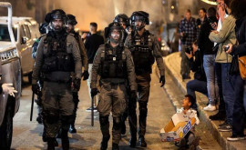 Ciocniri între palestinieni şi poliţişti israelieni la Ierusalim