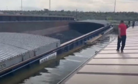 O barjă cu 1500 de tone de cărbune din Rusia sa scufundat în Portul Constanța