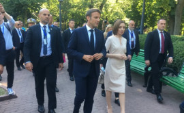 După conferința de presă Sandu și Macron sau plimbat prin centrul capitalei