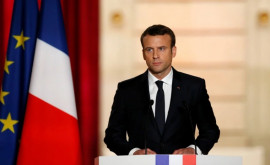 Macron a respins cererea de demisie a guvernului