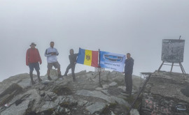 Video uluitor cu urcarea echipei moldovenești pe vîrful Muntelui Petrosul Rodnei