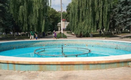 Havuzul din parcul Grigore Vieru o victimă a vandalilor sau a incompetenței