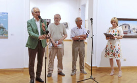 O expoziție aniversară a artistului plastic Lică Sainciuc a fost vernisată la un muzeu din capitală