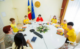 Gavrilița către copiii din diaspora Îmi doresc ca toți copiii noștri oriunde sar afla să fie mândri că sunt din Republica Moldova