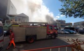 Пожар в Кишиневе на Центральном рынке горит мясной отдел