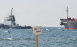 O navă militară românească a fost aruncată în aer de o mină în Marea Neagră
