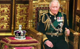 O nouă eră în Regatul Britanic Prințul Charles a devenit regele Charles III
