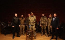 Ucraina a întors 215 soldați din captivitate printre care din batalionul Azov