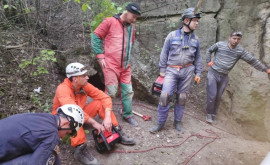 Непростая миссия спасателей в Пещере Сюрпризов в Криулянском районе