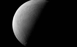 Oamenii de știință găsesc noi dovezi ale posibilei vieți pe unul din sateliții Saturnului