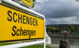 O rezoluție prin care Olanda se opune primirii România și Bulgaria în Schengen adoptată la Haga