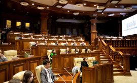 Legislativul a găzduit a VIa ediție a Parlamentului Tinerilor