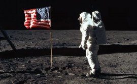 Neil Armstrong și Buzz Aldrin au văzut OZNuri în spațiu