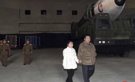 Kim Jong Un pentru prima dată a apărut în public împreună cu fiica sa