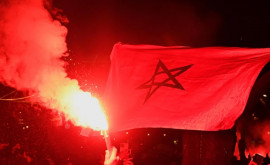 Marocanii au sărbătorit pe străzile din Belgia Franţa şi Ţările de Jos calificarea în semifinalele Cupei Mondiale Poliția a folosit gaze lacrimogene