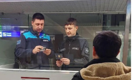 Un sirian a fost întors din drum pe Aeroportul Chișinău după ce a prezentat acte false