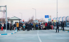 Peste 100 de ucraineni depun săptămînal cereri de azil în Moldova