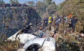 Au apărut imagini ale accidentului din Nepal filmate din interiorul avionului 