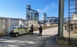Incendiul de la Portul Giurgiulești Pompierii continuă asigurarea pazei antiincendiare 