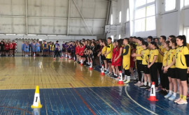 Peste 540 de elevi din întreaga țară paticipă la Festivalul Național al Jocurilor de Mișcare
