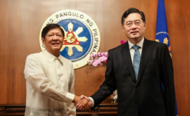 Китай и Филиппины договорились развивать дружбу и сотрудничество