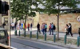 Общественный транспорт переполнен Сотни кишиневцев собираются на ПВНС