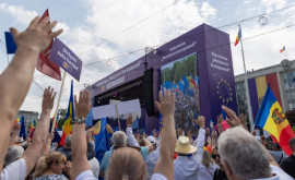 Власти и внепарламентская оппозиция поразному оценивают Собрание Европейская Молдова