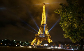 Flacăra olimpică ar putea fi aprinsă pe Turnul Eiffel