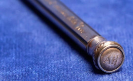 Suma cu care a fost vîndut la licitație un creion ce ia aparținut la Hitler