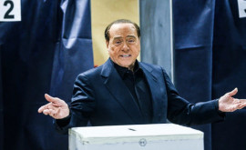 Silvio Berlusconi internat întrun spital din Milano