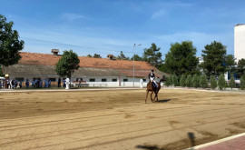 В Кишиневе впервые проводится чемпионат по конному спорту