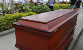 O femeie declarată decedată dar care sa trezit în sicriu a murit după o săptămînă