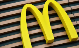 McDonalds obligat să plătească despăgubiri de 800000 de dolari unei cliente