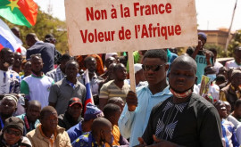 Почему Франция приостановила финансовую поддержку БуркинаФасо 