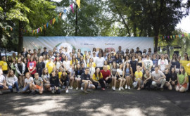 Dan Perciun sa întîlnit cu copiii diasporei din 20 de țări