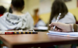 Школы Швеции переходят на учебники вместо планшетов